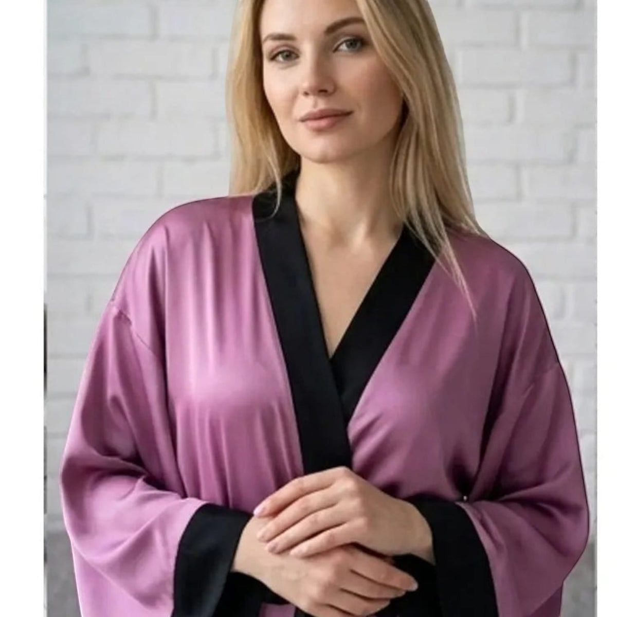 Kimono Satin Femme Manches Larges Style Mariée | Le Monde du Peignoir