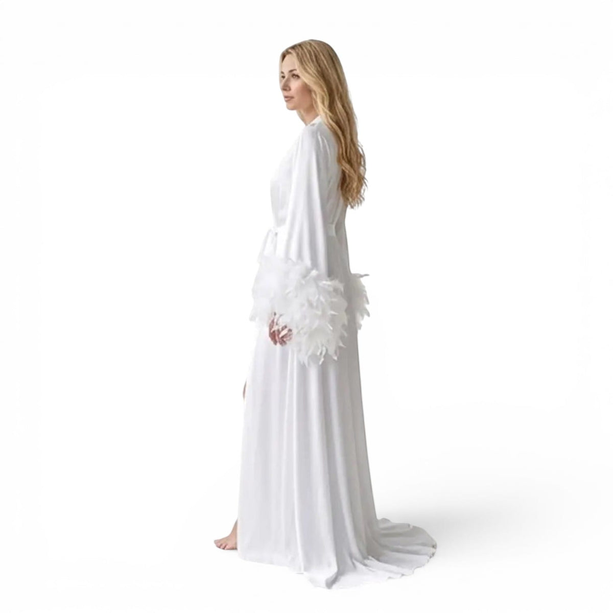 Kimono Satin Femme Plumes Traîne Blanc Luxe | Le Monde du Peignoir